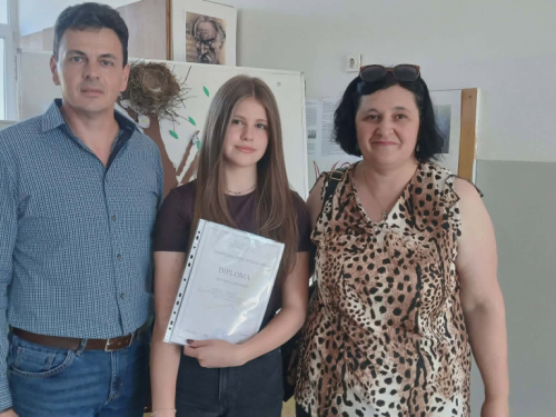 Marija Fofić učenica generacije u OŠ 'Marko Marulić' Prozor