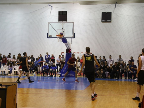 Foto: Caffe Pizzeria Mondeo pobjednik Streetball Rama 2019.