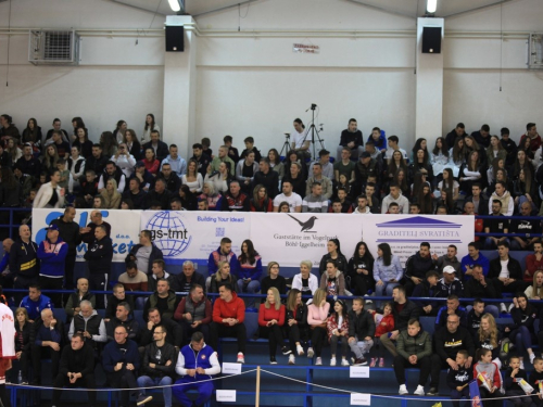 FOTO: Pogledajte atmosferu na tribinama na košarkaškom finalu između Rame i Čapljine