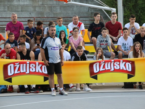 FOTO: Druga večer Streetball turnira u Prozoru