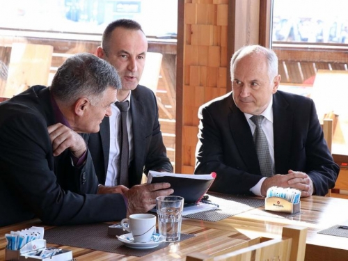 Političari u BiH produbljuju krizu kako bi dobili izbore