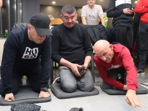 FOTO: Osam ekipa na turniru u prstenu: Vještina, tradicija i zabava u ''Ramskom Jezeru''