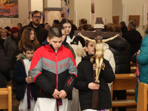 FOTO: Put križa kroz fratarski gaj na Šćitu