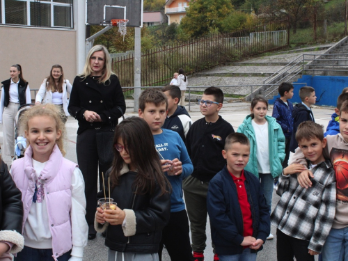 FOTO: Dani kruha obilježeni u OŠ Marka Marulića Prozor