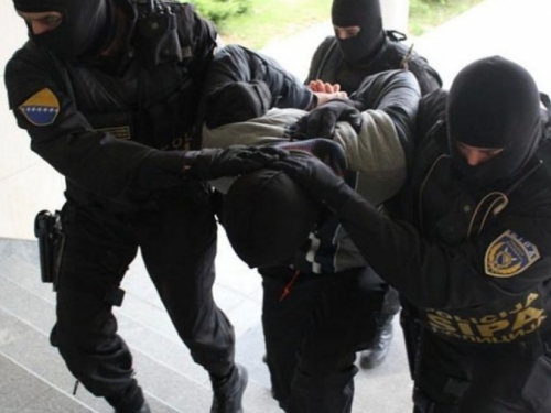 Policija u Mostaru razbila šestočlanu kriminalnu grupu