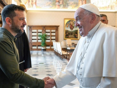 Papa se sastao sa Zelenskim u Vatikanu
