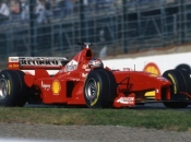 Schumacherov Ferrari prodan za rekordnih 13 milijuna CHF