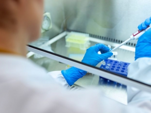 Amerikanci tvrde da imaju dokaze da je koronavirus izašao iz laboratorija