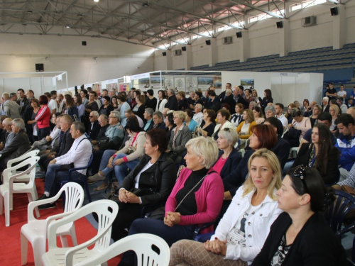 FOTO: Otvoren 12. sajam "Dani šljive Prozor-Rama 2017."