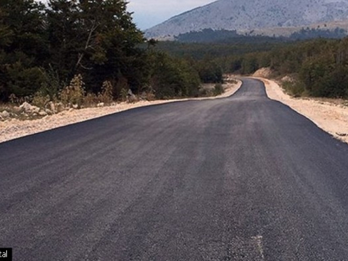 Asfaltirana cesta Rakitno - Blidinje, već za vikend mnogi će se njome provozati