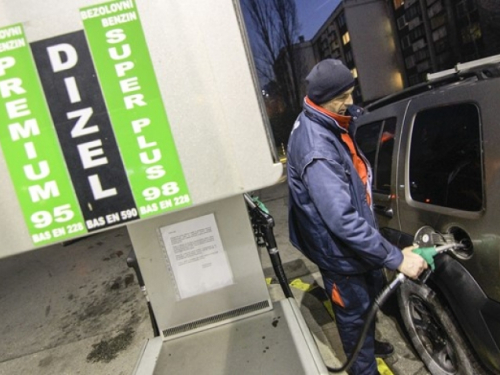 Cijene goriva će i dalje padati