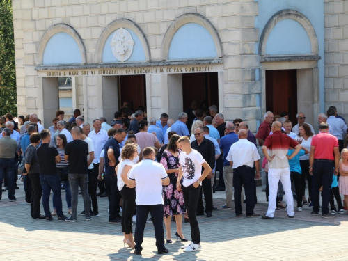 FOTO: Dan posvete crkve i susret duhovnih zvanja u župi Prozor