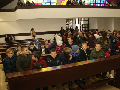 ​FOTO: Sv. Nikola s radošću dočekan u župi Rumboci