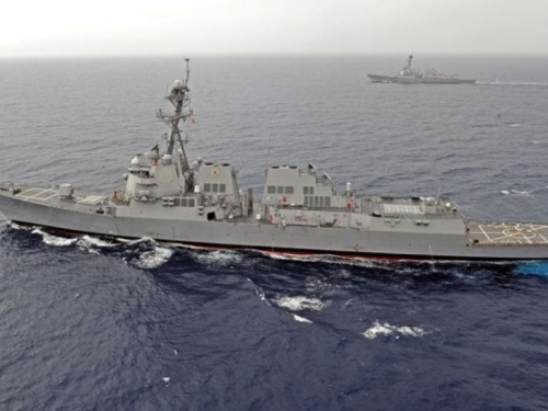 Trump poslao mornaricu u Južno kinesko more