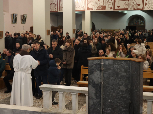 FOTO: Polnoćka na Šćitu