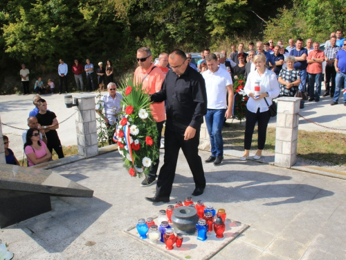 FOTO: Obilježena 22. obljetnica stradanja Hrvata na Hudutskom