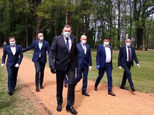 Dodik: Što će nam Visoki predstavnik 25 godina od rata?
