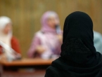 Francuske škole poslale kući djevojčice u muslimanskoj odjeći
