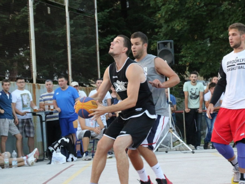 FOTO: ''General Vasilije Mitu'' iz Zagreba pobjednik 15. Streetball Rama