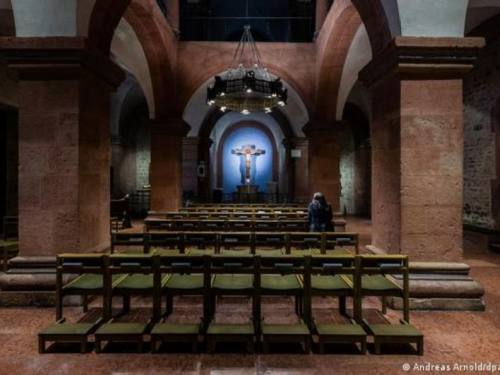 Pisale i papi - žele biti svećenice u Katoličkoj crkvi