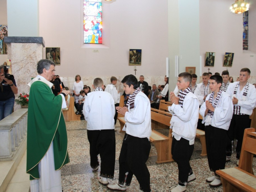FOTO: Krizma u župi Rama-Šćit