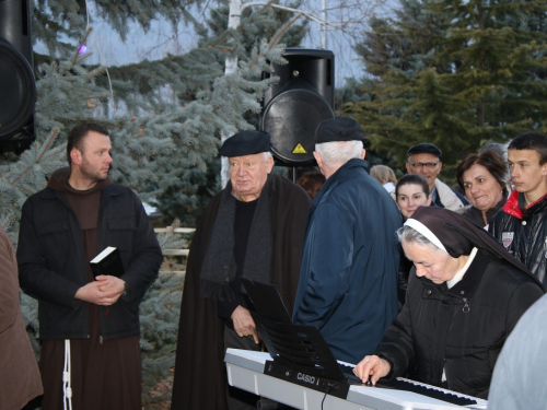 FOTO: Žive jaslice u župi Rama Šćit