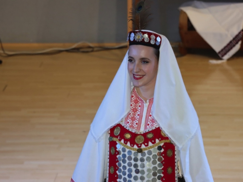 FOTO/VIDEO: Večer folklora u Prozoru