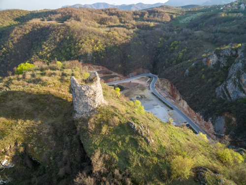 FOTO/VIDEO: Let iznad Prozora