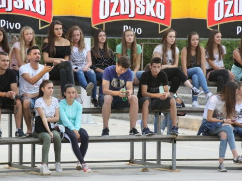 FOTO: Ekipa ''ALF Market'' osvojila Streetball za juniore