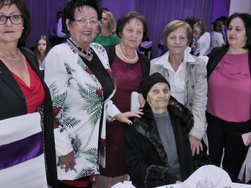 Baka Darka proslavila 100. rođendan