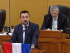 Zastava Hrvata u BiH izvješena u Hrvatskom saboru