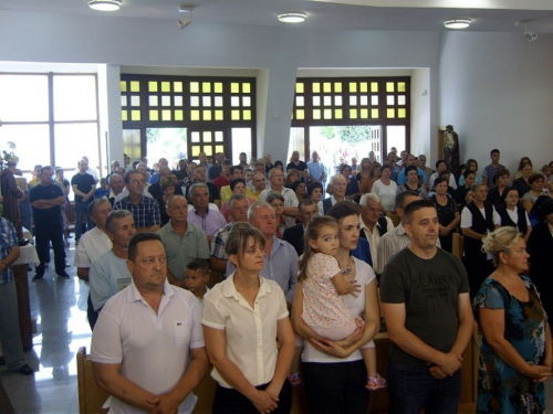 FOTO: Misa sekundacija mladomisnika Ljube Zelenike u župi Uzdol