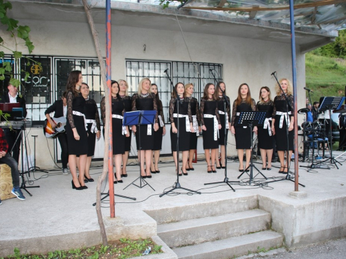 FOTO/VIDEO: Prvi susret iseljenih Uzdoljana i Dan 3. bojne brigade Rama i branitelja Uzdola