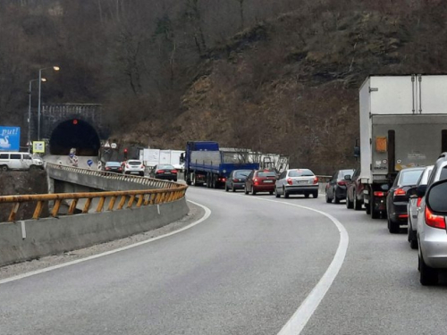 Radovi na tunelu Crnaja bez dužih zadržavanja prometa