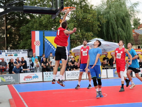 FOTO: Druga večer Streetball turnira u Prozoru