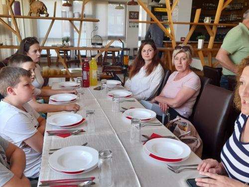 FOTO: Učenici i djelatnici OŠ Veselka Tenžere Uzdol izletom obilježili Dan škole