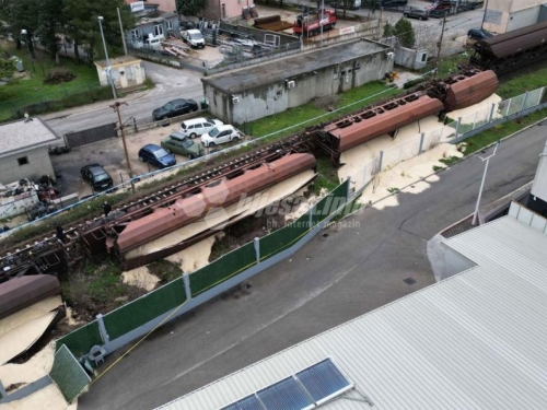 Mostar: Pet vagona iskočilo iz šina i prevrnulo se