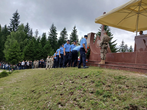 FOTO: Na Stipića livadi obilježena 32. godišnjica stradanja 39 hrvatskih civila i branitelja