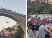 Strani turist izveo rizični skok sa Starog mosta. Mostarci ga izudarali