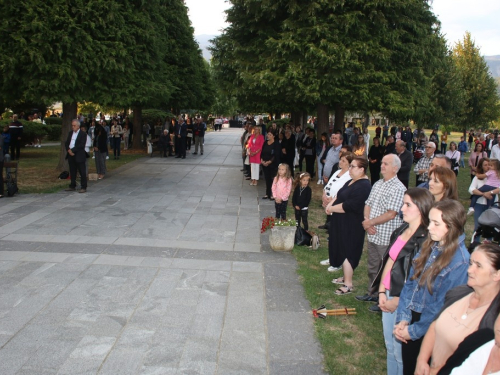 FOTO: Na Šćitu započela trodnevnica, Mladu misu slavio p. Marko Petričević