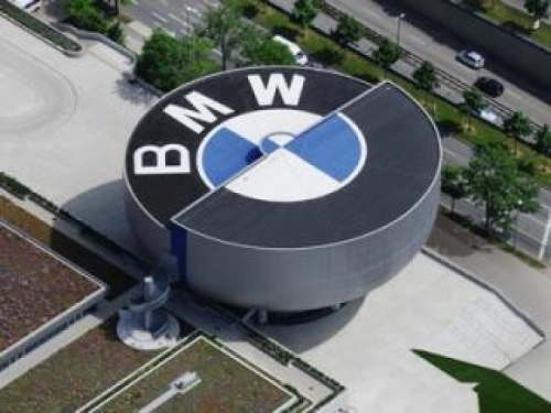 BMW zbog kvara povukao 1,3 miliona automobila serije 5 i 6