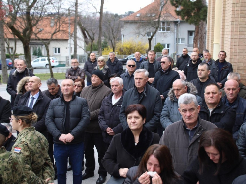 FOTO: Na Mirogoju sahranjen pukovnik Ante Pavlović