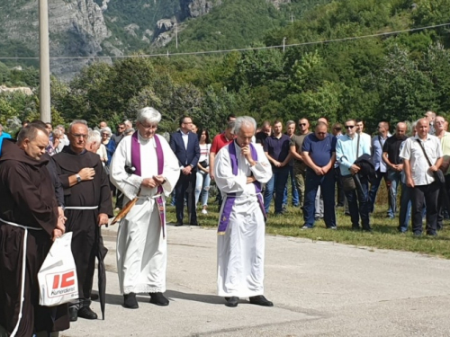 Obilježena 26. obljetnica stradanja Hrvata u Grabovici