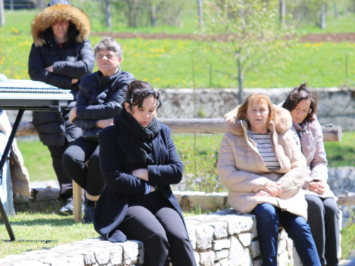 FOTO: Druženje Rumbočana i sv. misa na Zahumu