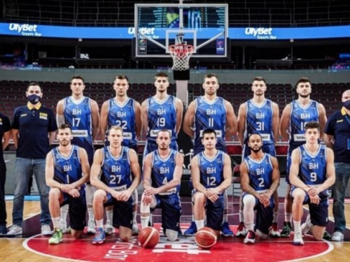 Košarkaši BiH pobijedili Grčku za prvo mjesto u skupini