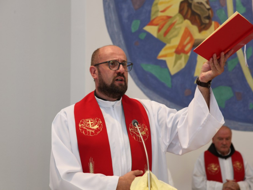 FOTO: Krizma u župi Rumboci