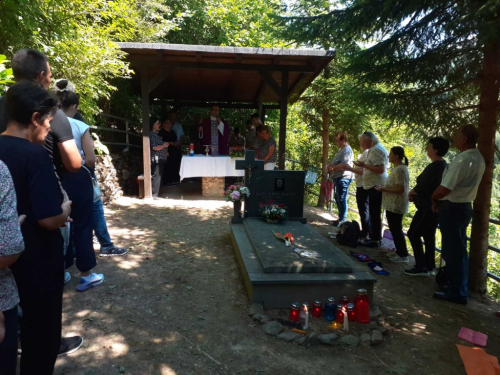 FOTO: 24. hodočašće na grob svećenika-mučenika fra Stjepana Barišića u župi Uzdol