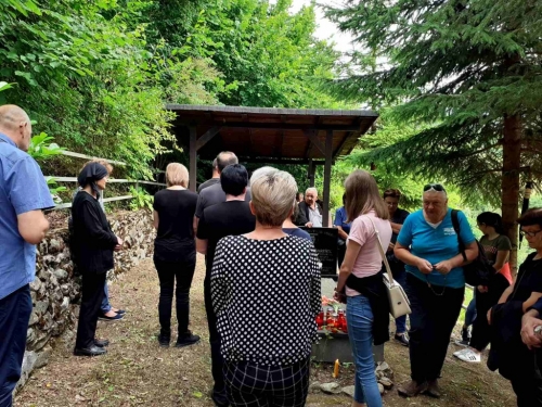 FOTO: 23. hodočašće na grob svećenika-mučenika fra Stjepana Barišića u župi Uzdol