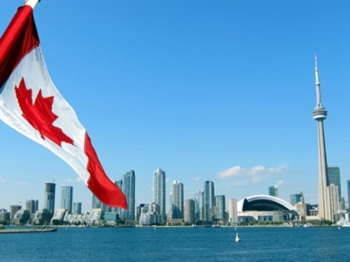Amerikanci hoće van: Pala kanadska useljenička web stranica