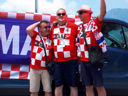 FOTO/VIDEO: Ramski navijači krenuli u Rusiju - Sretno!